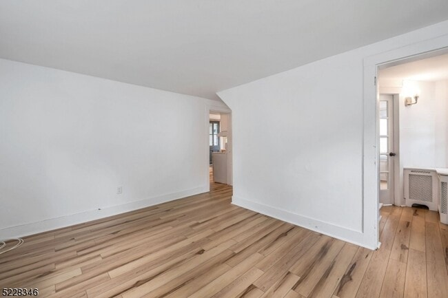 Photo - 65 Madison St