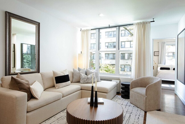 Photo - 323 E 51st St Unit ID1024750P