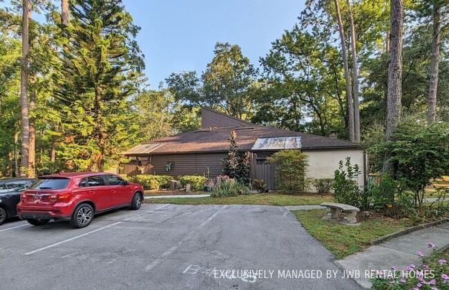 Photo - 10437 Big Tree Cir E Townhome