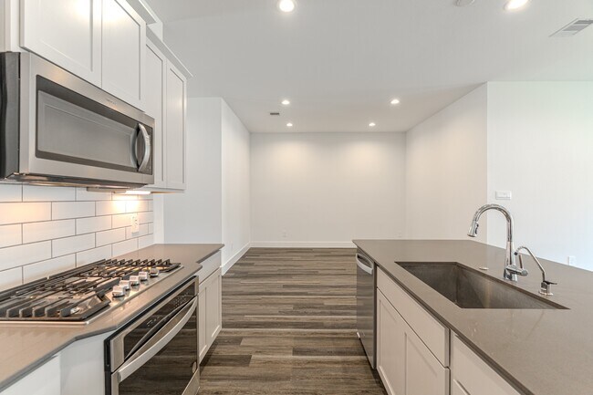 Photo - 15228 Tattle Crk Ln