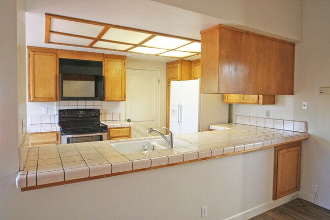 Photo - Single Story Evergreen Home at the Middle of a Cul-De-Sac!