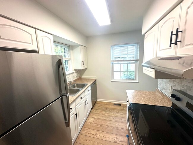 Photo - 7614 Pons Ln