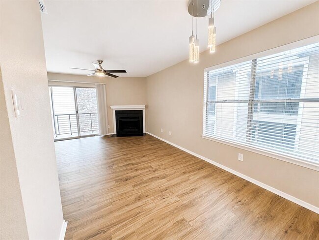 Photo - 10507 Mellow Ln Unit 13202