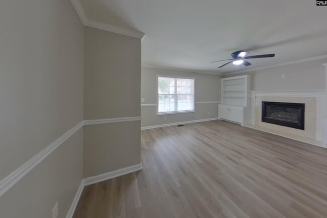 Photo - 229 Montclaire Cir