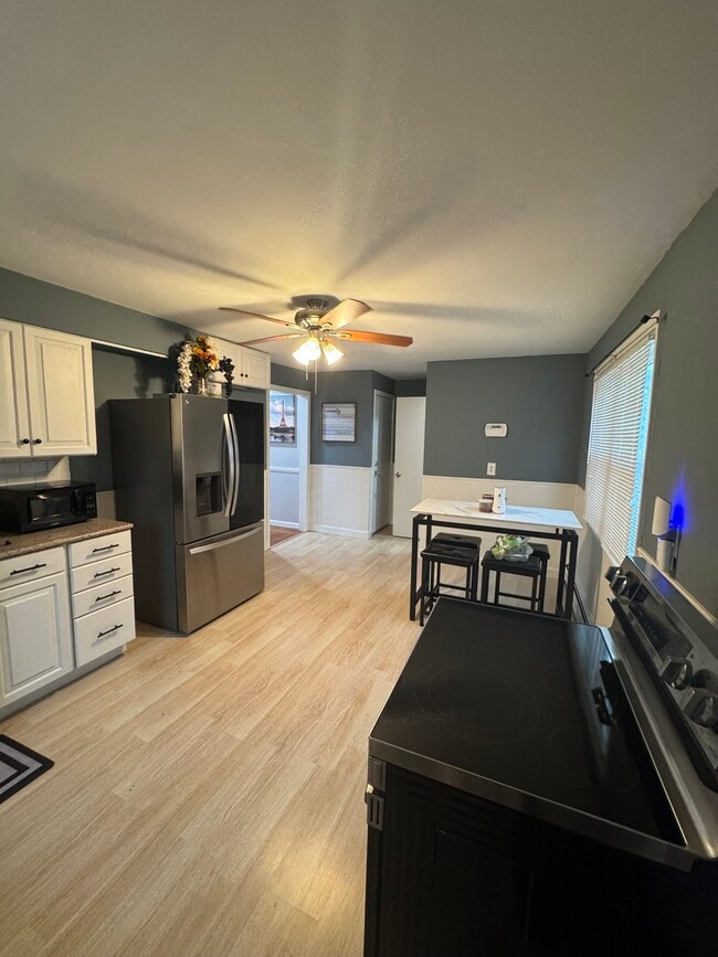 Photo - 230 Stonybrook Rd