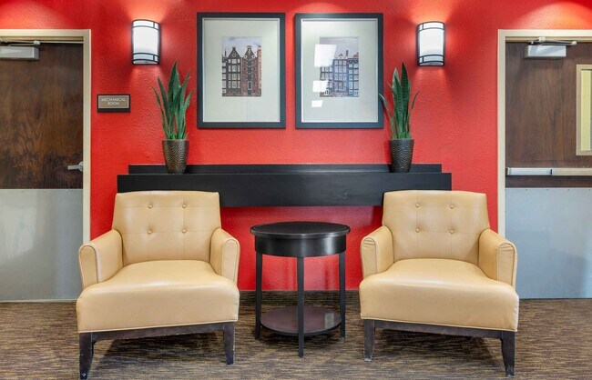 Furnished Studio-Cincinnati - Florence - Turfway Rd.