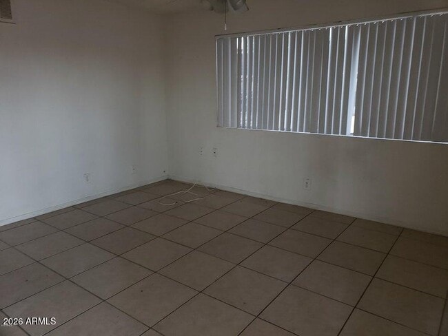 Building Photo - 424 W Brown Rd Unit 112