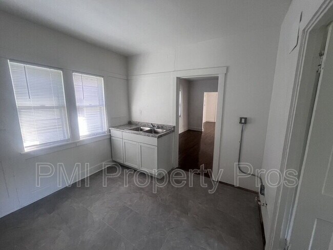 Photo - 3138 N 11th St