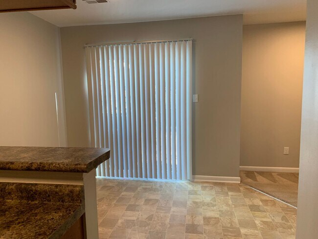 Photo - 4416 Unidad B