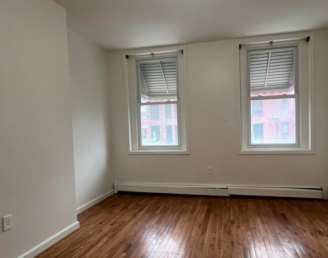 58 Astor Pl