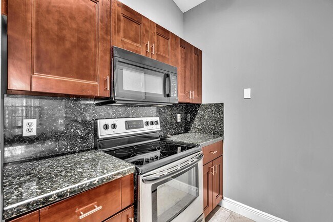 Photo - 2881 N Oakland Forest Dr