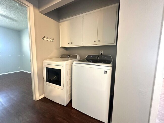 Photo - 12401 Tree Line Dr