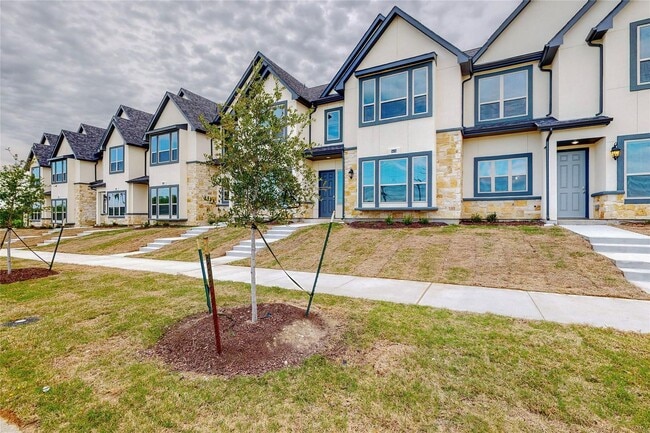 Building Photo - 4 Bed 3 Bath Luxurious Townhome in Frisco!