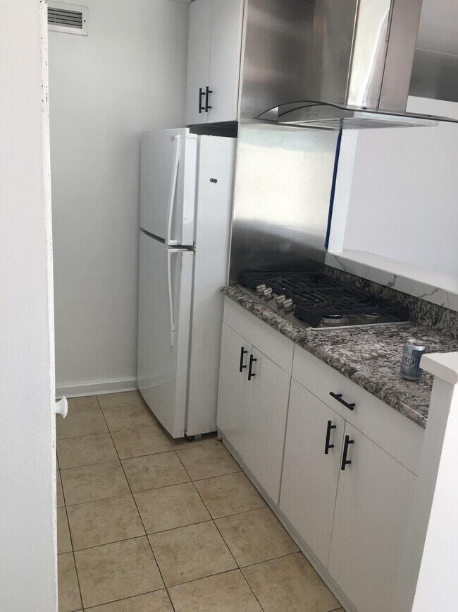 Photo - 910 Ahana St Unidad 103