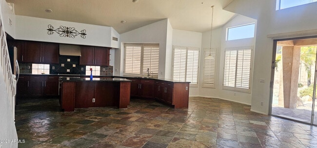 Photo - 9720 E Davenport Dr