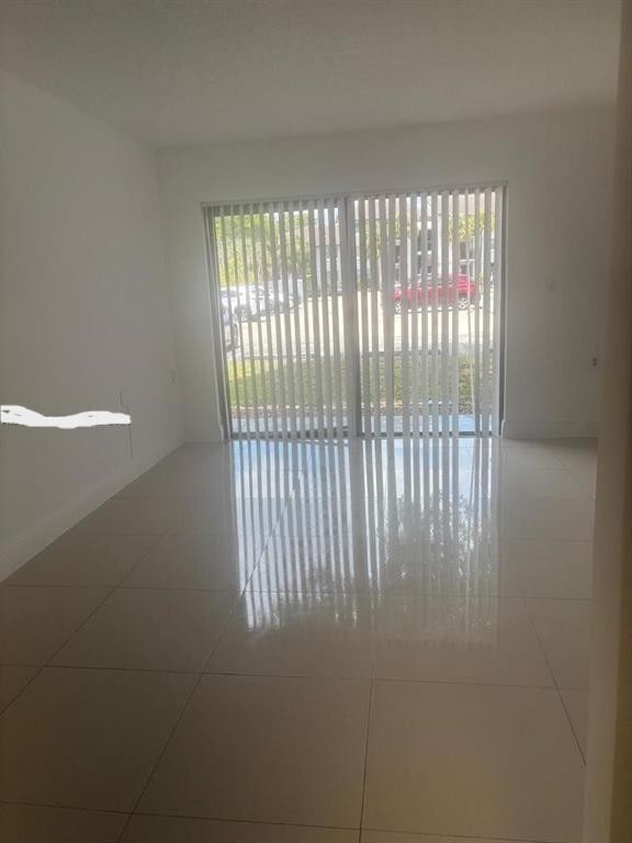 Photo - 7120 NW 179th St Unit #XXX
