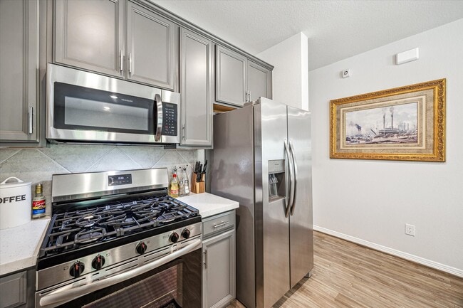 Building Photo - 6913 New York St