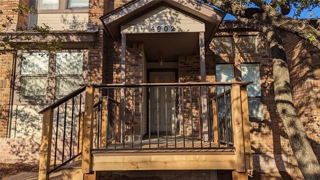 Photo - 4902 Smokey Valley