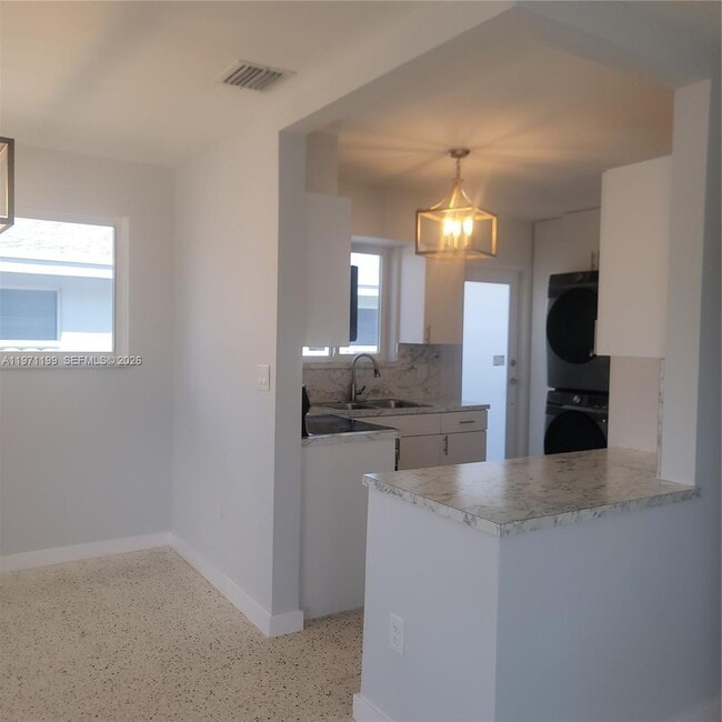 Photo - 551 NW 60th Ct