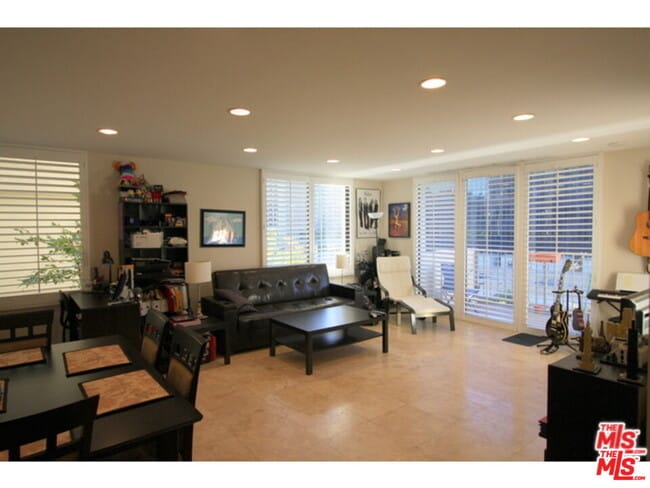 Photo - 2160 Century Pk E Unit 301