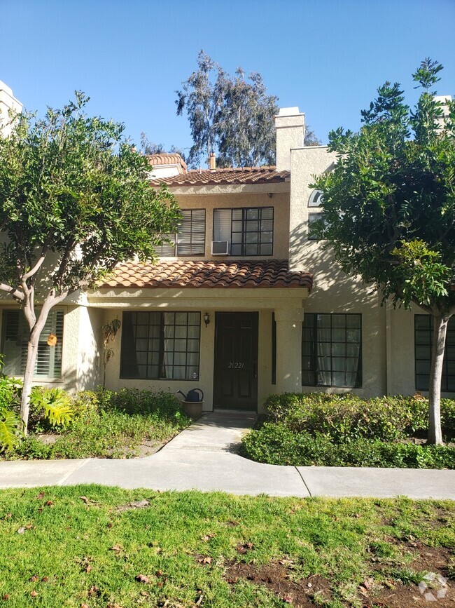 Building Photo - 26221 Via Madrigal Rental