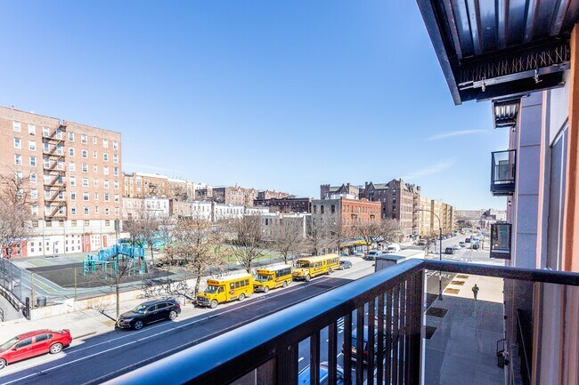 Photo - 800 Empire Blvd Unit 3G