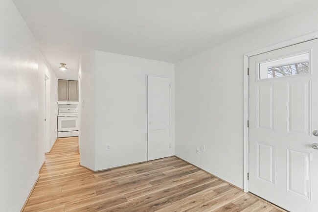 Photo - 10 Swan St Unit 10