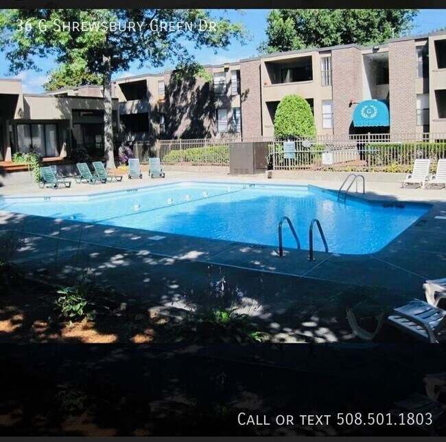Building Photo - 36 G Shrewsbury Green Dr-