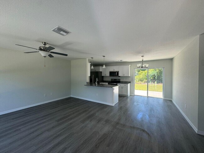 Photo - 3403 Gossamer Ave