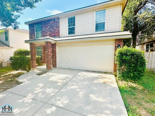 Photo - Big & Beautiful 5 bed/3.5 bath 2 Story hom...