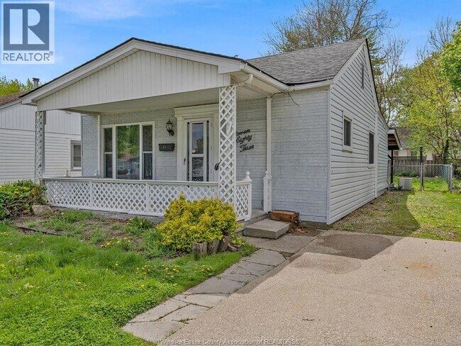 Photo - 1183 Felix Ave