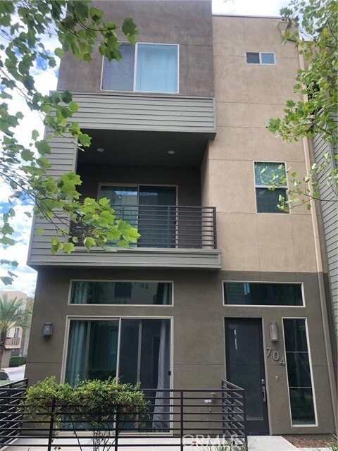 Building Photo - 704 Farrier Wy