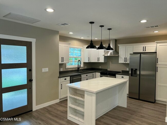 Photo - 17144 Baltar St