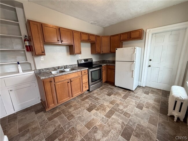 Photo - 2012 Whitesboro St