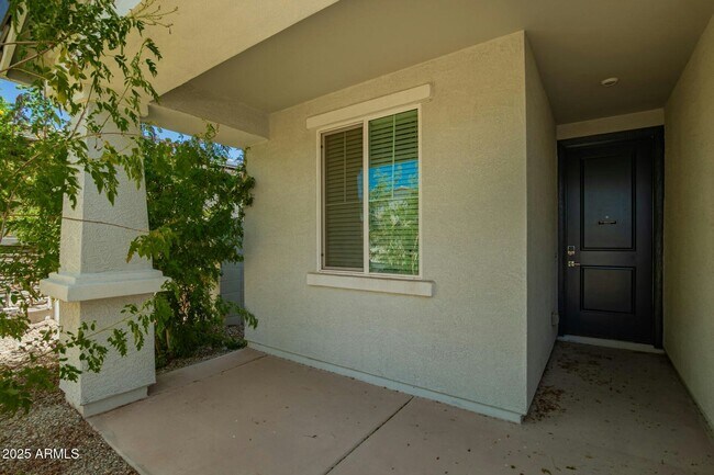 17873 W Via De Luna Dr