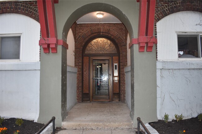 Photo - 99 Oak St Unit 6