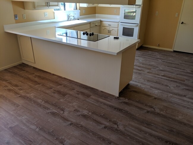 Photo - 203 Patricia Ct