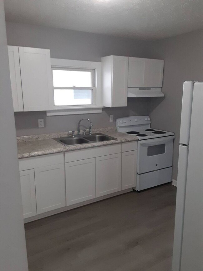 Photo - Charming updated 2 br 1 bth house