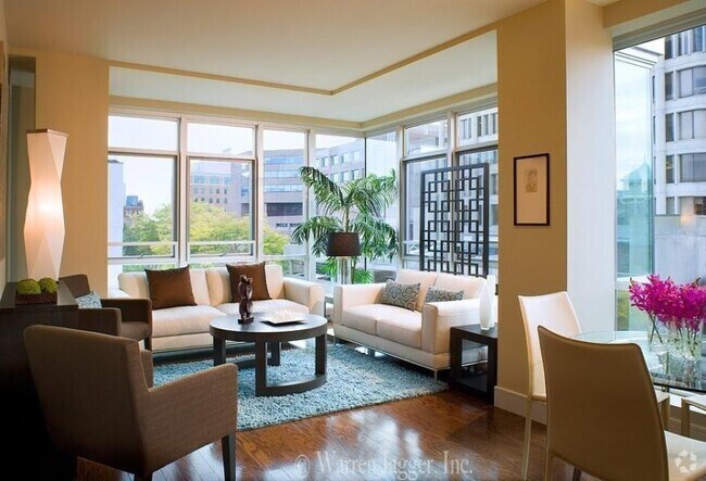 Building Photo - 2 bedroom in Boston MA 02118 Unit 404 Rental