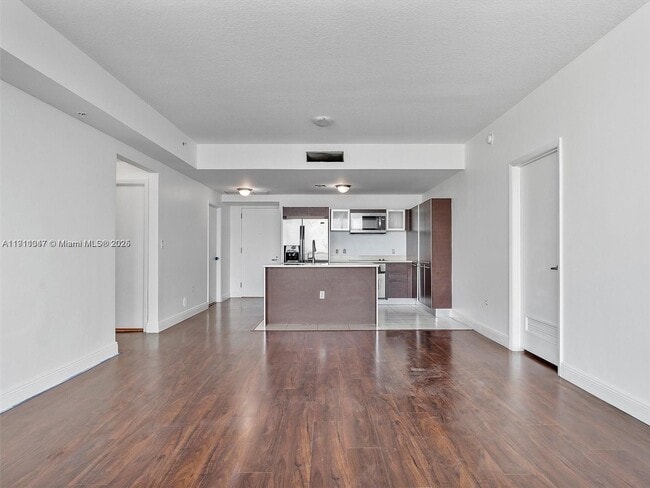 Photo - 1900 N Bayshore Dr Unidad 1614