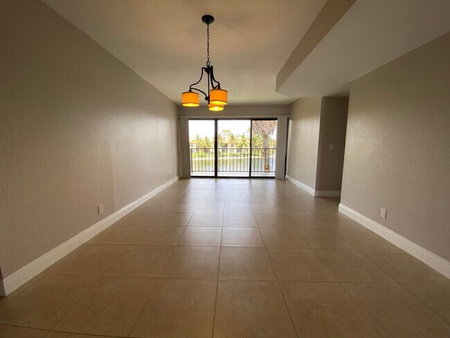 Photo - 1540 Windorah Way Unit F