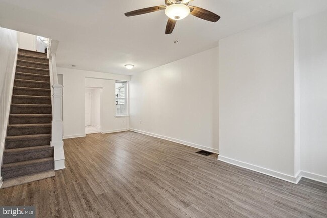 Photo - 3079 Tulip St