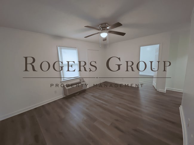 Photo - #450 - 102-104 Carter St Duplex Unit 104 Carter St