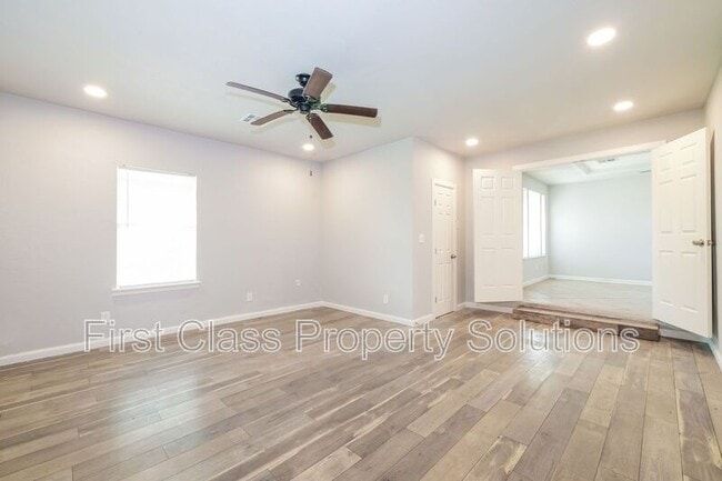 Photo - 1205 S Howard Ave