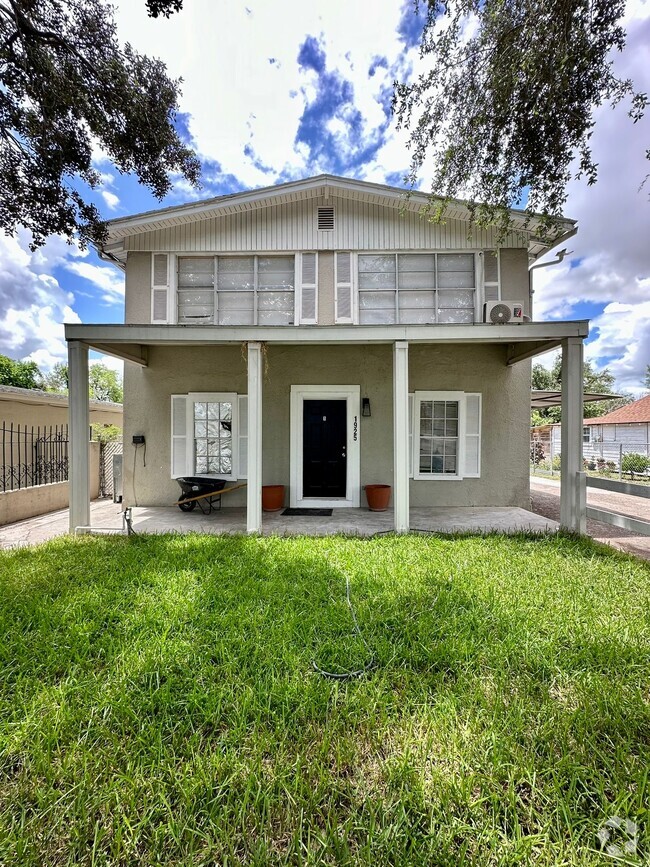 Building Photo - 1925 Ebony Ave Rental