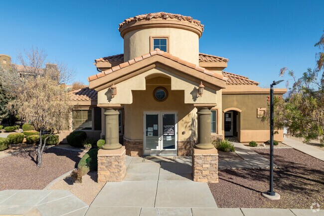 Casa Antigua Condominiums