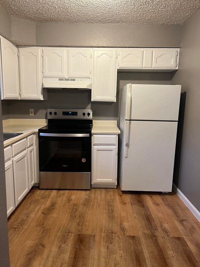 Photo - 4102 Eagle Pass Ave Unidad 2