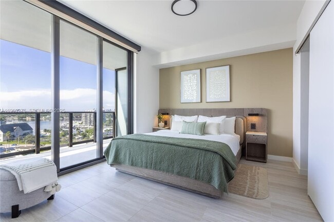 Photo - 580 72nd St Unidad 1006