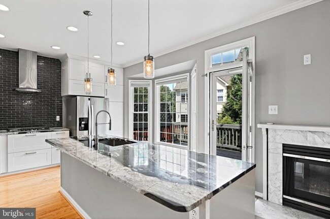 Photo - 6650 Dunwich Way