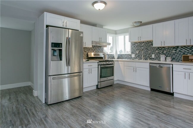 Photo - 4722 47th Ave SW